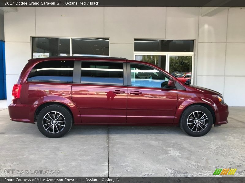 Octane Red / Black 2017 Dodge Grand Caravan GT
