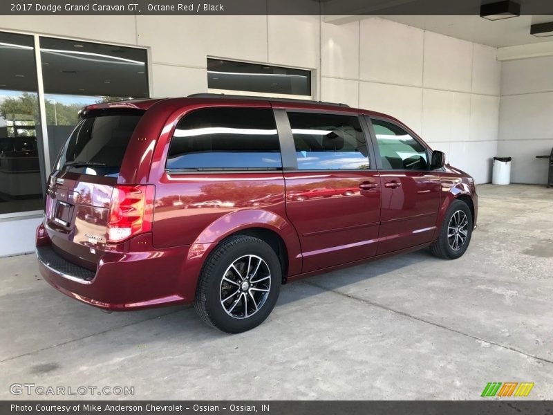 Octane Red / Black 2017 Dodge Grand Caravan GT