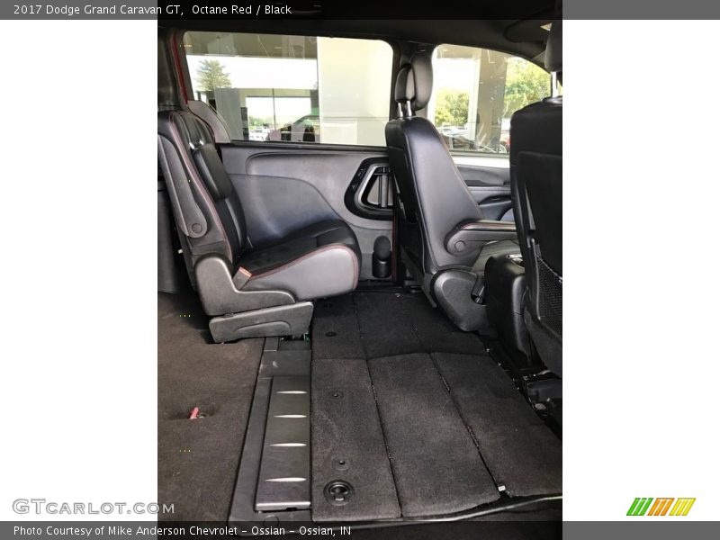 Octane Red / Black 2017 Dodge Grand Caravan GT