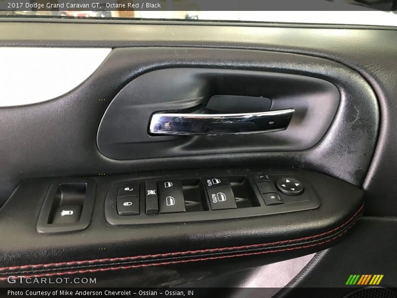 Octane Red / Black 2017 Dodge Grand Caravan GT