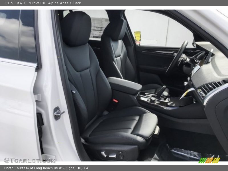 Alpine White / Black 2019 BMW X3 sDrive30i