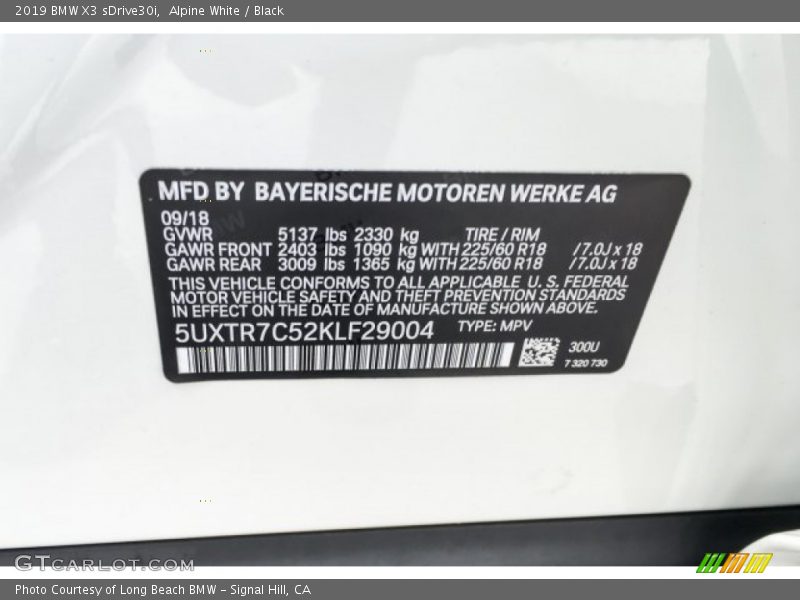 Alpine White / Black 2019 BMW X3 sDrive30i