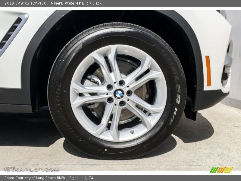 Mineral White Metallic / Black 2019 BMW X3 sDrive30i