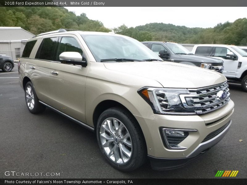 Front 3/4 View of 2018 Expedition Limited 4x4