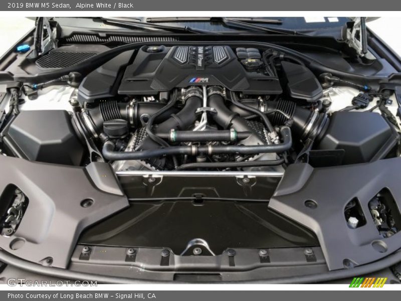  2019 M5 Sedan Engine - 4.4 Liter M TwinPower Turbocharged DOHC 32-Valve VVT V8