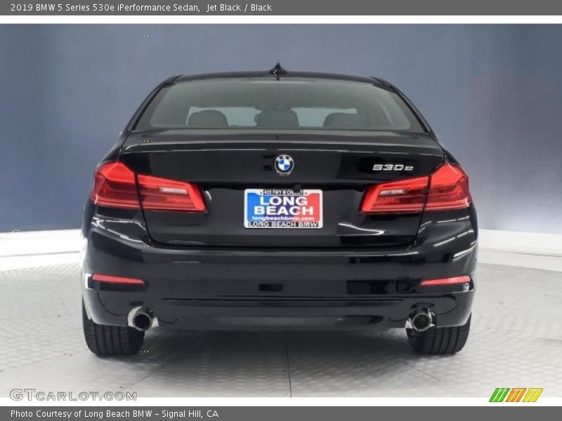 Jet Black / Black 2019 BMW 5 Series 530e iPerformance Sedan