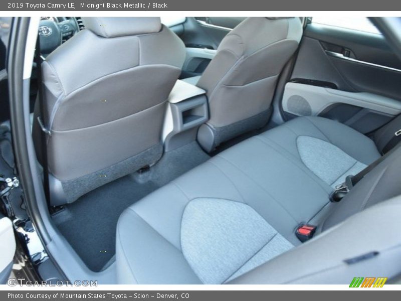 Midnight Black Metallic / Black 2019 Toyota Camry LE