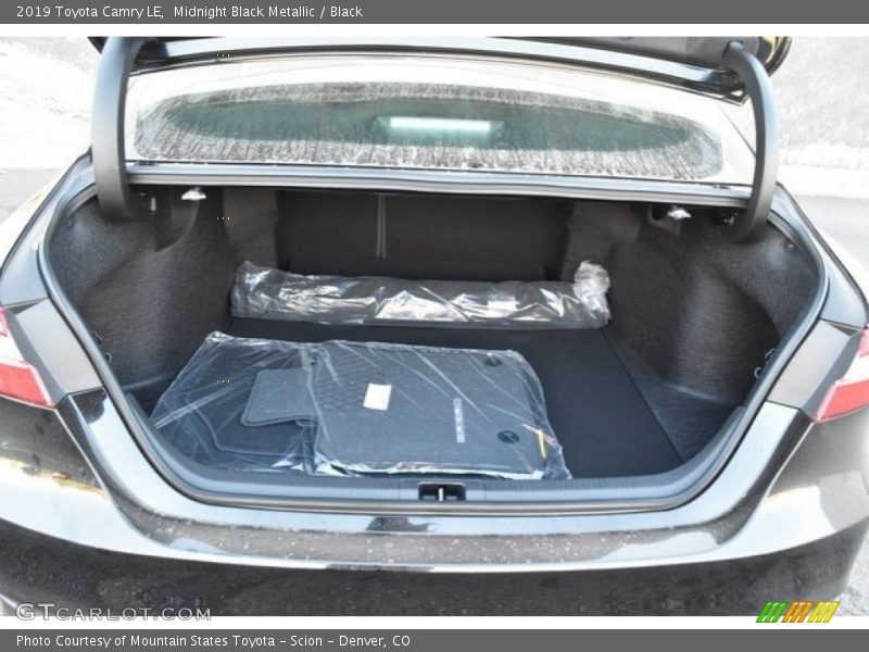 Midnight Black Metallic / Black 2019 Toyota Camry LE