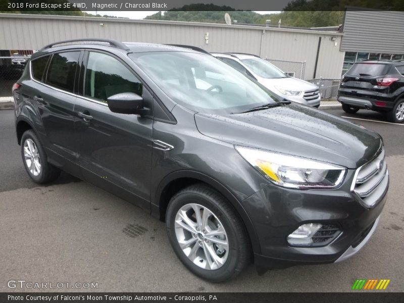 Magnetic / Charcoal Black 2018 Ford Escape SE 4WD