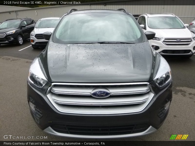 Magnetic / Charcoal Black 2018 Ford Escape SE 4WD