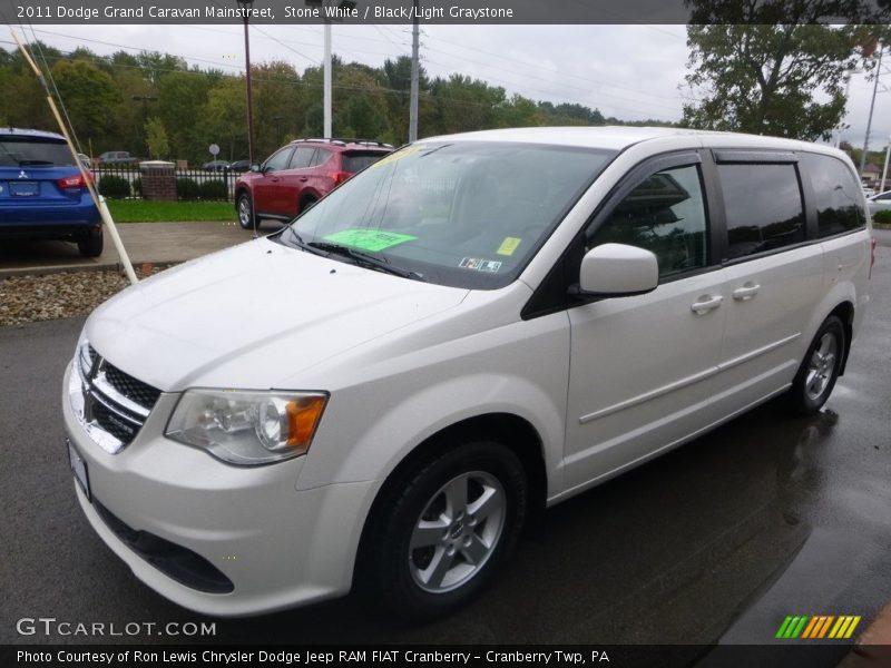 Stone White / Black/Light Graystone 2011 Dodge Grand Caravan Mainstreet