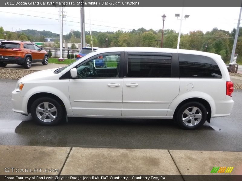 Stone White / Black/Light Graystone 2011 Dodge Grand Caravan Mainstreet