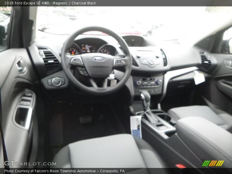 Magnetic / Charcoal Black 2018 Ford Escape SE 4WD