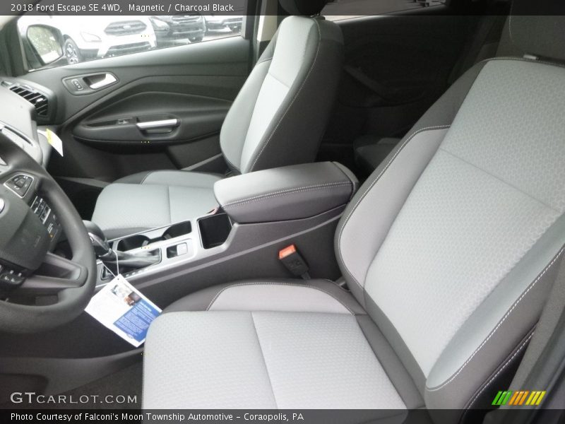 Magnetic / Charcoal Black 2018 Ford Escape SE 4WD