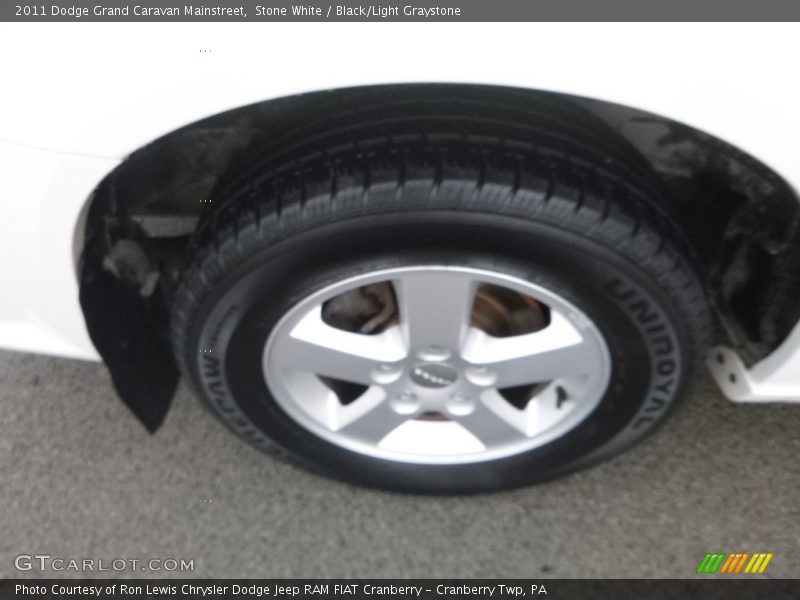 Stone White / Black/Light Graystone 2011 Dodge Grand Caravan Mainstreet