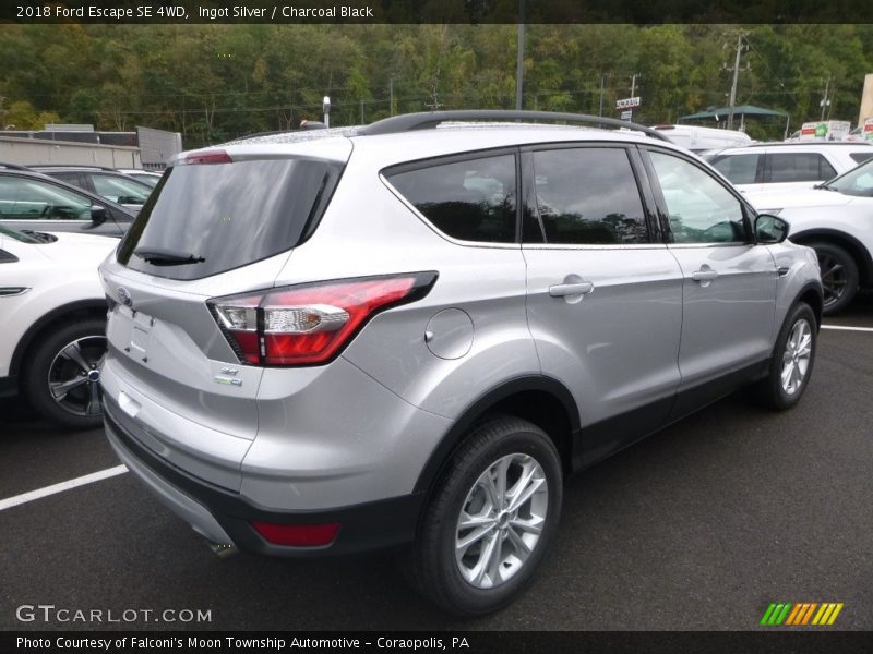 Ingot Silver / Charcoal Black 2018 Ford Escape SE 4WD
