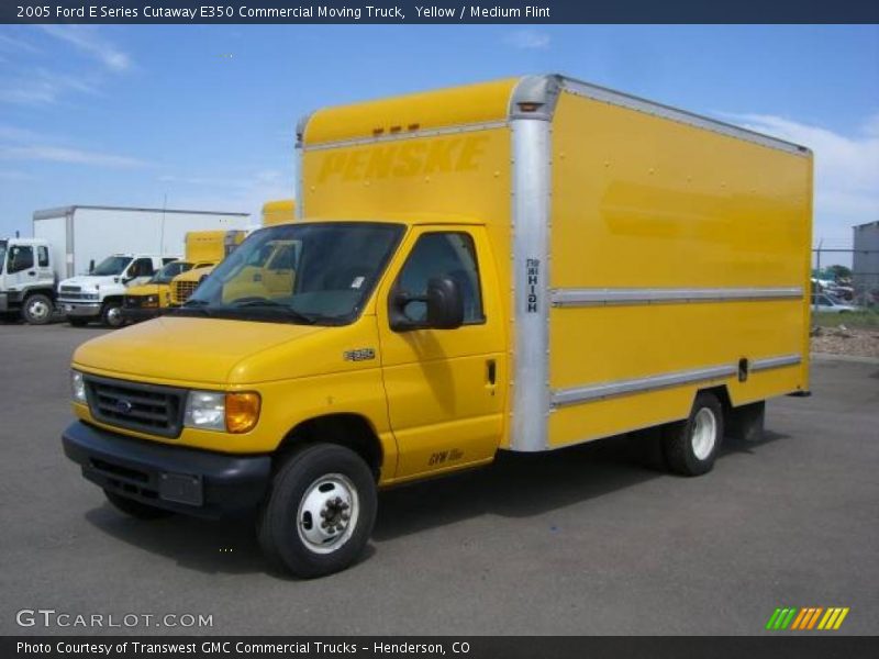 Yellow / Medium Flint 2005 Ford E Series Cutaway E350 Commercial Moving Truck