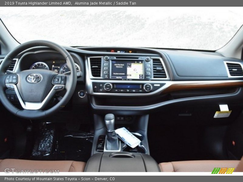 Dashboard of 2019 Highlander Limited AWD