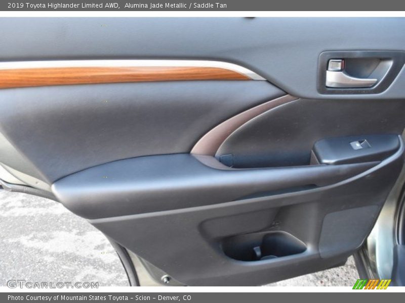 Door Panel of 2019 Highlander Limited AWD