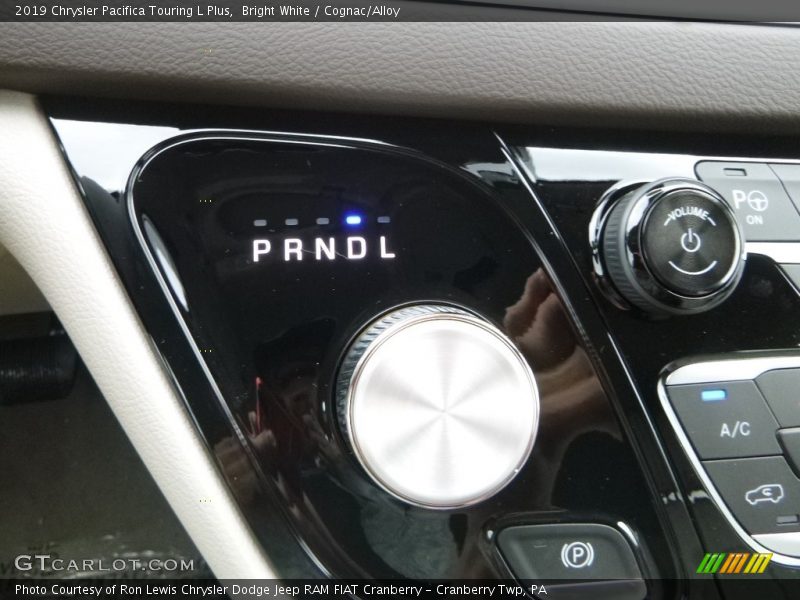Bright White / Cognac/Alloy 2019 Chrysler Pacifica Touring L Plus