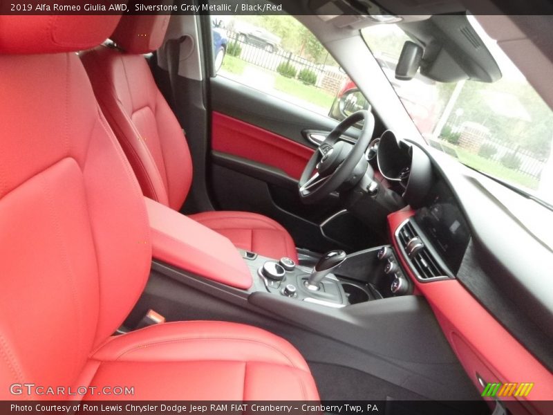  2019 Giulia AWD Black/Red Interior