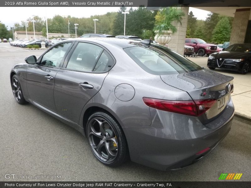 Vesuvio Gray Metallic / Black/Tan 2019 Alfa Romeo Giulia Sport AWD