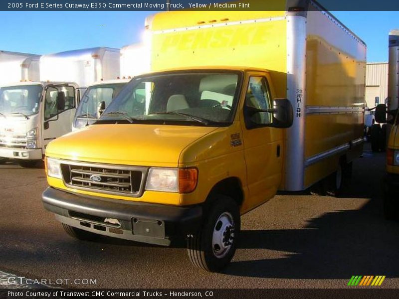 Yellow / Medium Flint 2005 Ford E Series Cutaway E350 Commercial Moving Truck