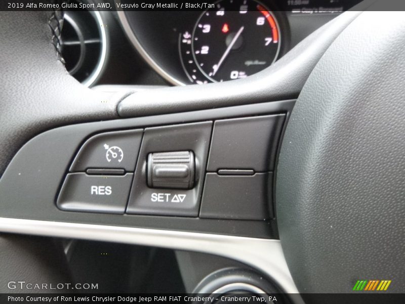  2019 Giulia Sport AWD Steering Wheel