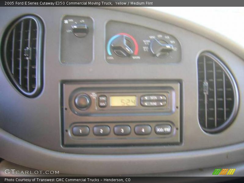 Yellow / Medium Flint 2005 Ford E Series Cutaway E350 Commercial Moving Truck