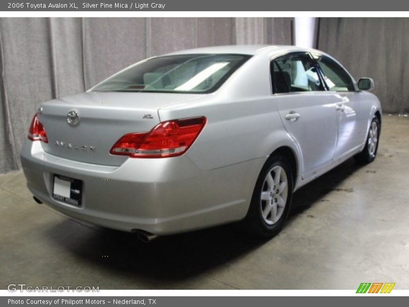 Silver Pine Mica / Light Gray 2006 Toyota Avalon XL