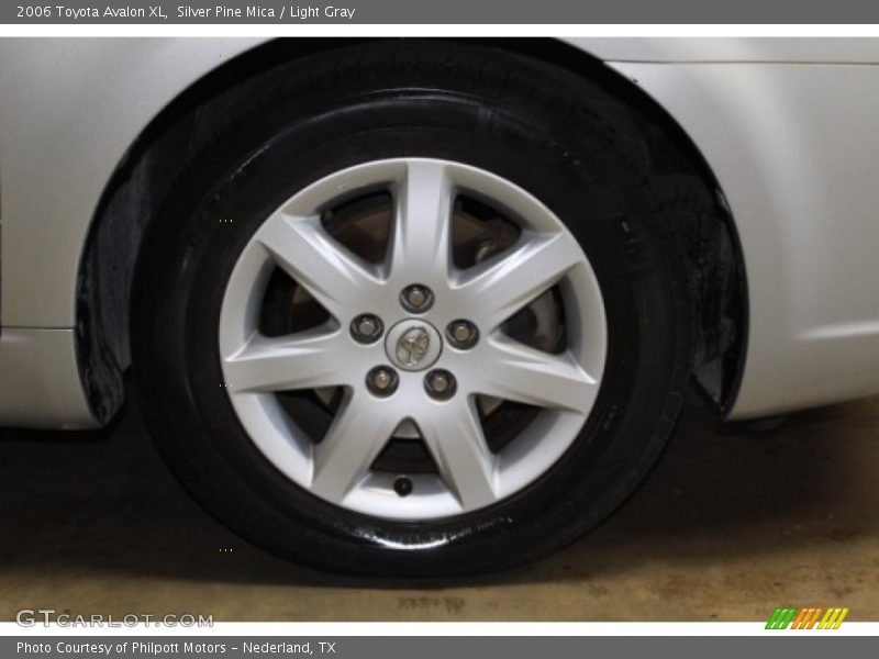 Silver Pine Mica / Light Gray 2006 Toyota Avalon XL