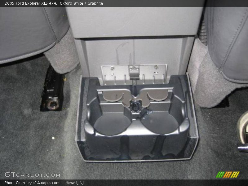 Oxford White / Graphite 2005 Ford Explorer XLS 4x4