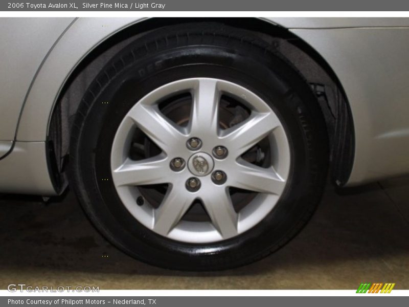 Silver Pine Mica / Light Gray 2006 Toyota Avalon XL