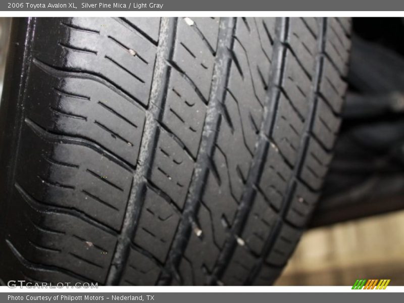 Silver Pine Mica / Light Gray 2006 Toyota Avalon XL