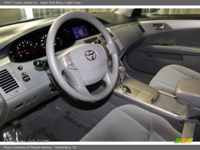 Silver Pine Mica / Light Gray 2006 Toyota Avalon XL