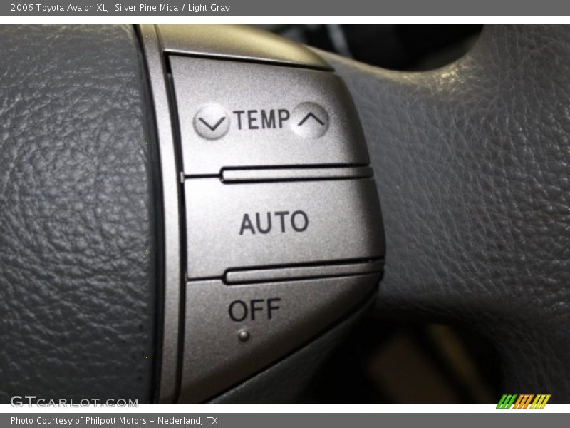 Silver Pine Mica / Light Gray 2006 Toyota Avalon XL