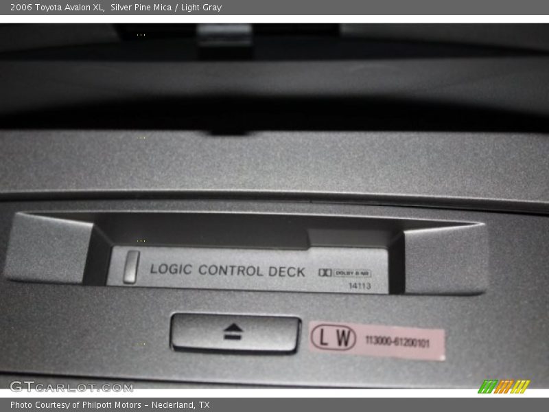 Silver Pine Mica / Light Gray 2006 Toyota Avalon XL