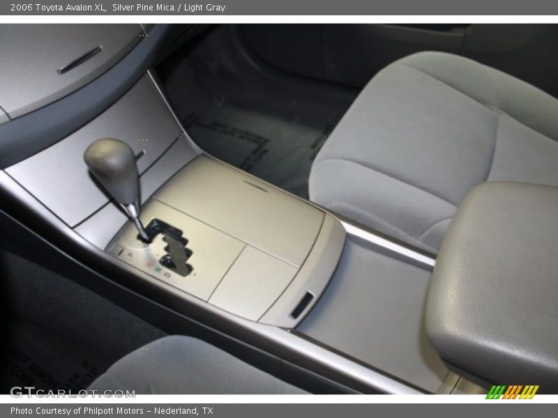 Silver Pine Mica / Light Gray 2006 Toyota Avalon XL
