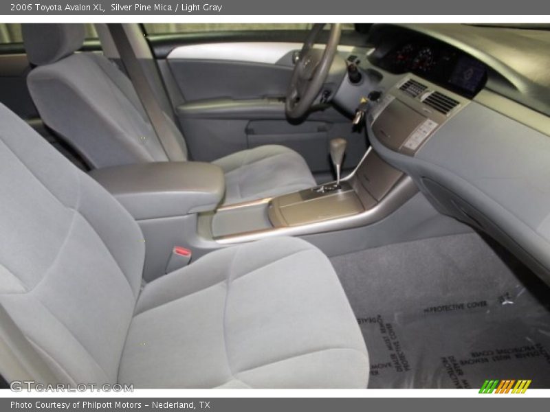 Silver Pine Mica / Light Gray 2006 Toyota Avalon XL