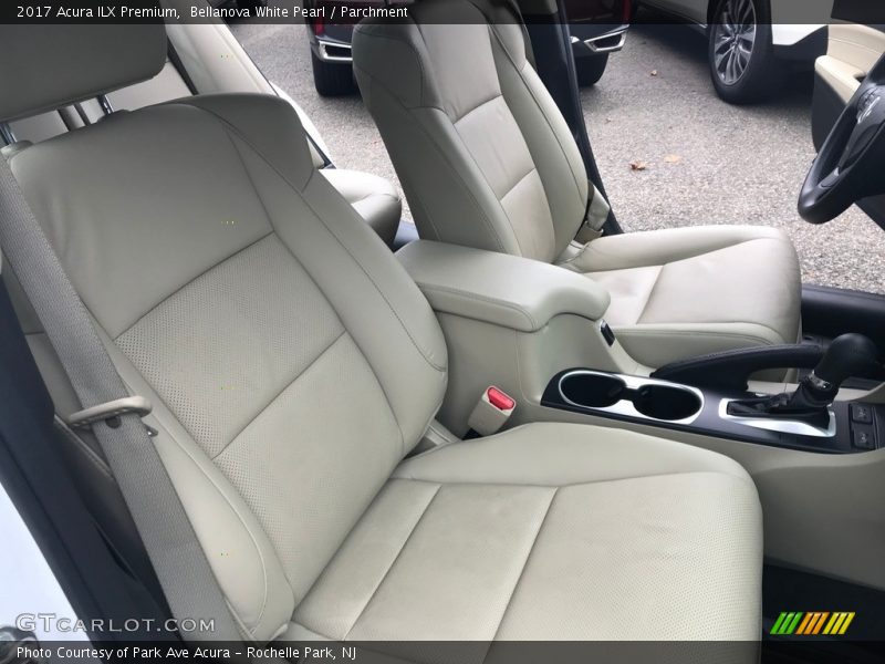 Bellanova White Pearl / Parchment 2017 Acura ILX Premium