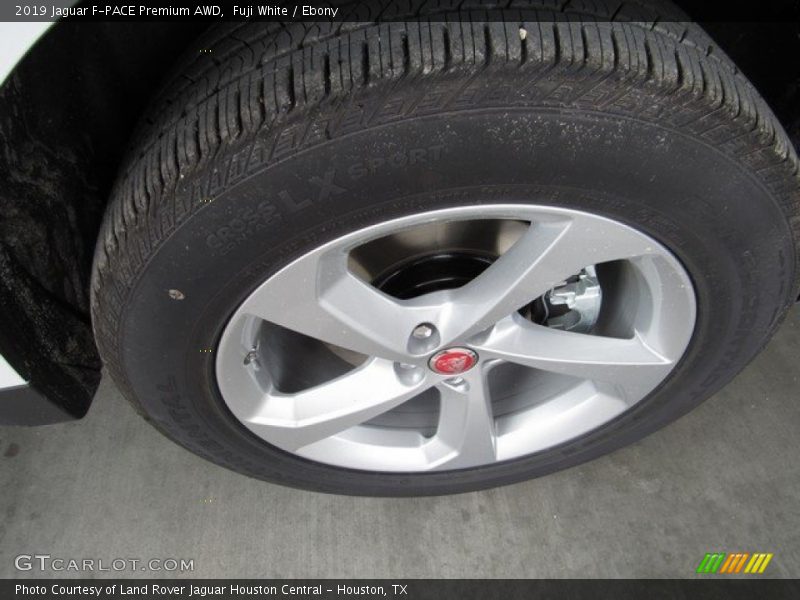 Fuji White / Ebony 2019 Jaguar F-PACE Premium AWD