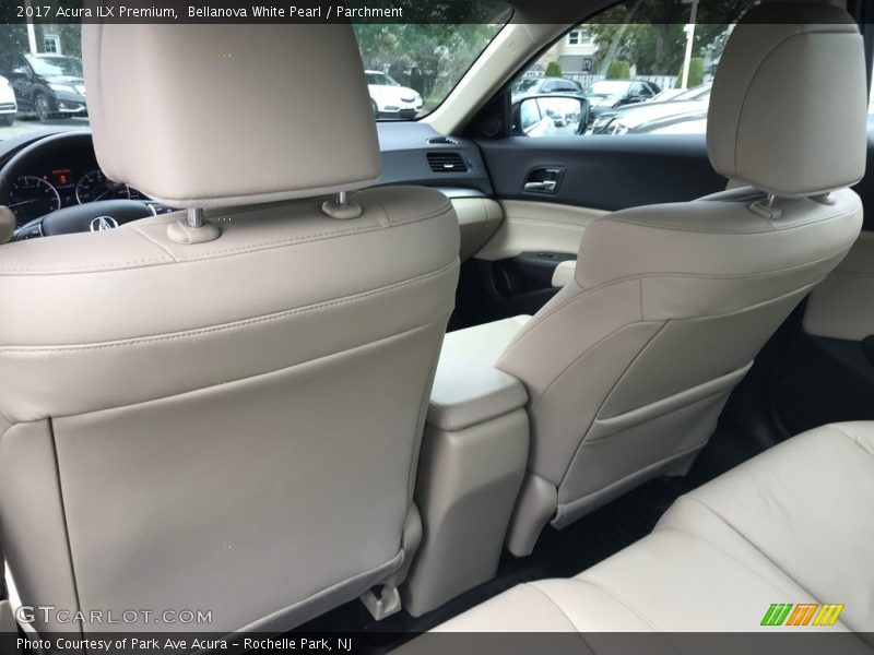 Bellanova White Pearl / Parchment 2017 Acura ILX Premium
