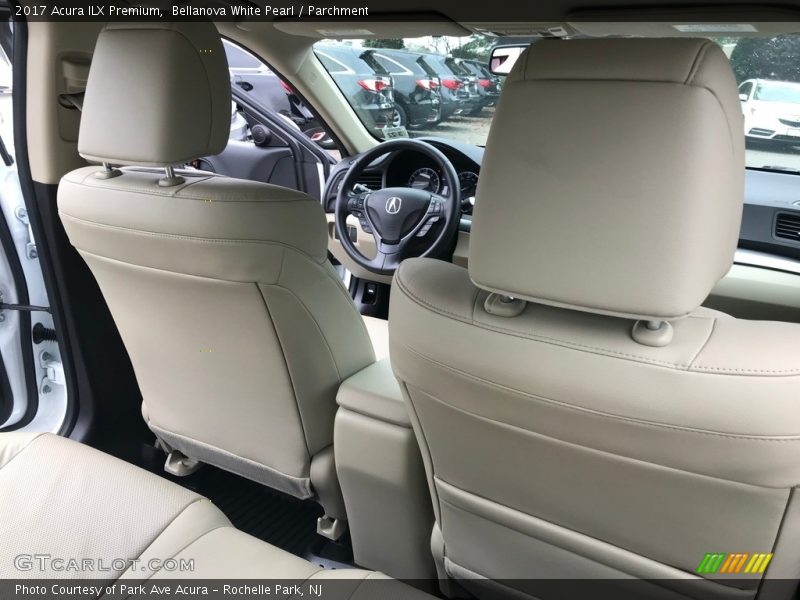 Bellanova White Pearl / Parchment 2017 Acura ILX Premium