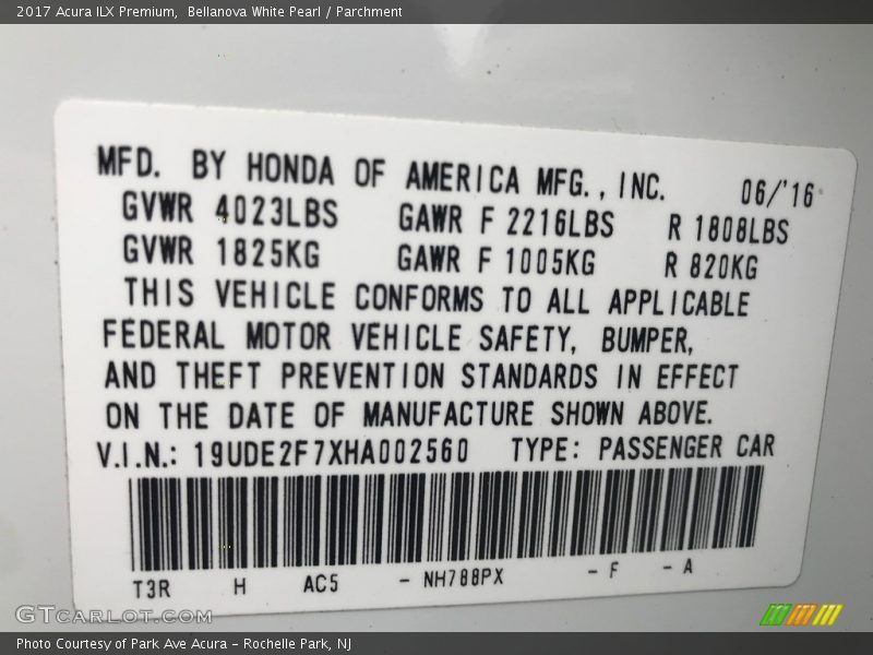 Bellanova White Pearl / Parchment 2017 Acura ILX Premium