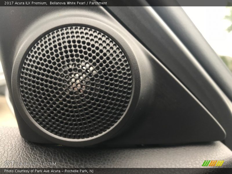 Bellanova White Pearl / Parchment 2017 Acura ILX Premium