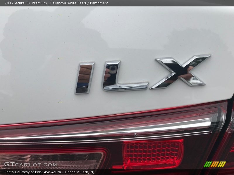 Bellanova White Pearl / Parchment 2017 Acura ILX Premium