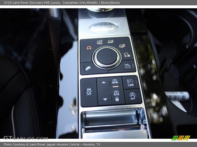 Carpathian Grey Metallic / Ebony/Ebony 2018 Land Rover Discovery HSE Luxury