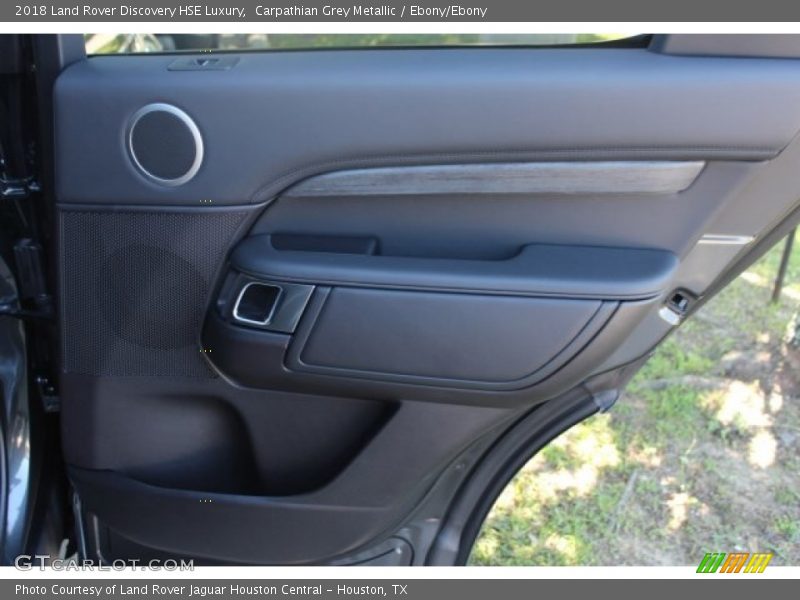 Carpathian Grey Metallic / Ebony/Ebony 2018 Land Rover Discovery HSE Luxury