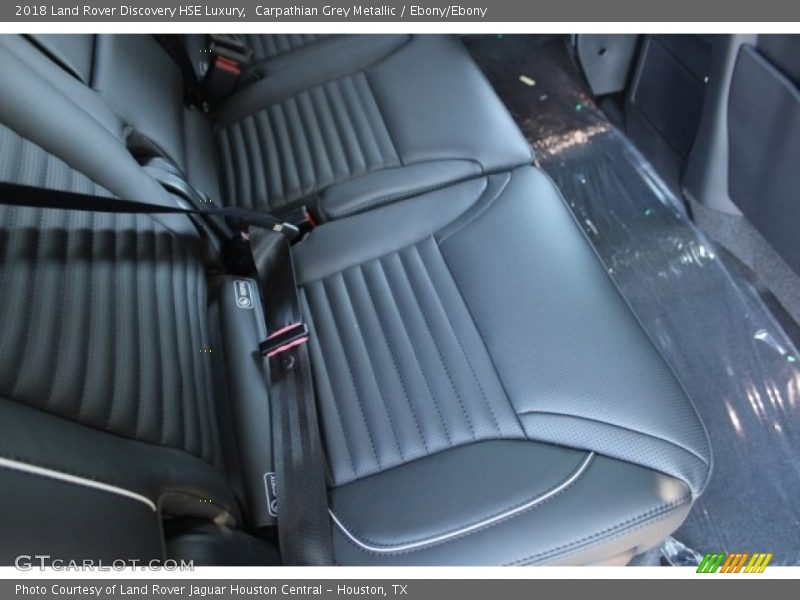 Carpathian Grey Metallic / Ebony/Ebony 2018 Land Rover Discovery HSE Luxury