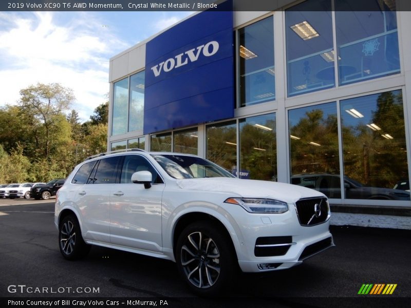 Crystal White Metallic / Blonde 2019 Volvo XC90 T6 AWD Momentum